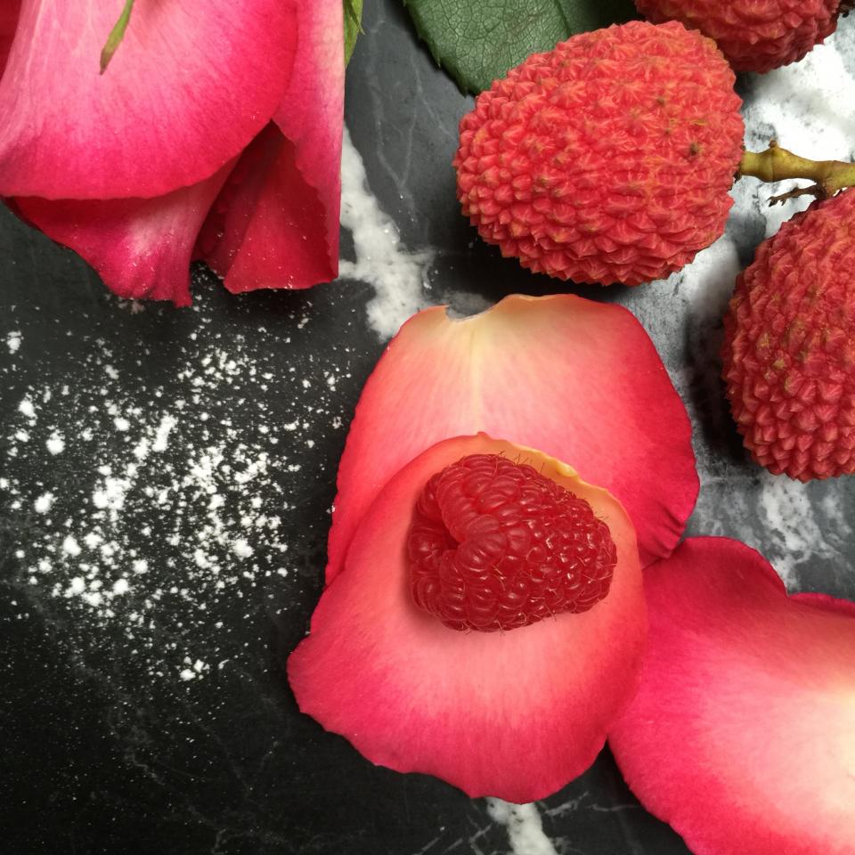 lajoiedesfleurs.fr, galette, fleur, rose, pâtisserie, amande, crème, litchi, délicieux, saint Valentin, offrir, recette, amour